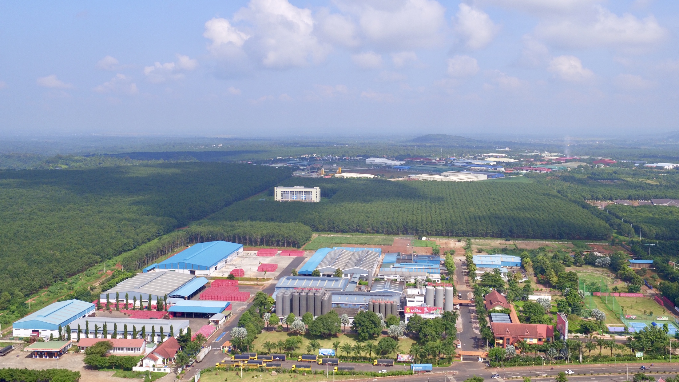 Công ty CP Bia Sài Gòn – Miền Trung được vinh danh trong Top 500 doanh nghiệp lớn nhất Việt Nam năm 2025