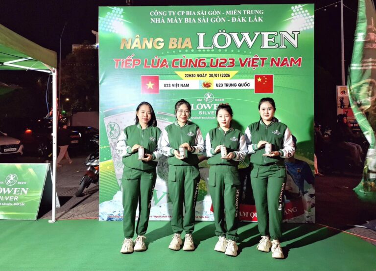 Hàng trăm CĐV Đắk Lắk “tiếp lửa” U23 Việt Nam cùng Lowen Silver