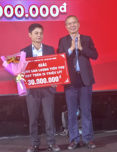 Công ty CP Bia Sài Gòn – Miền Trung tại Quy Nhơn hoàn thành xuất sắc nghĩa vụ ngân sách hơn 300 tỷ đồng